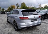 Volkswagen Touareg 4