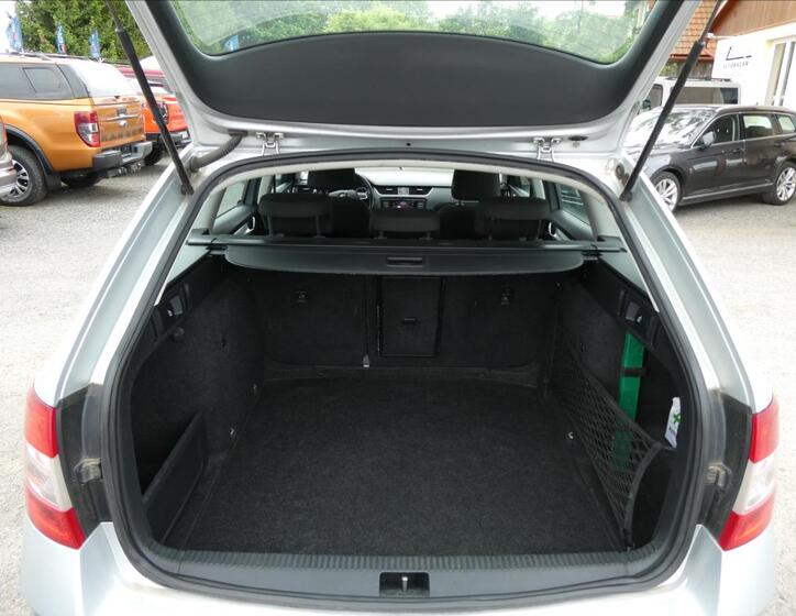 Škoda Octavia 12