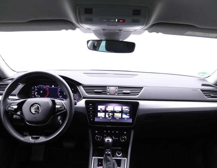 Škoda Superb 30