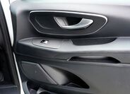 Mercedes-Benz Vito 17