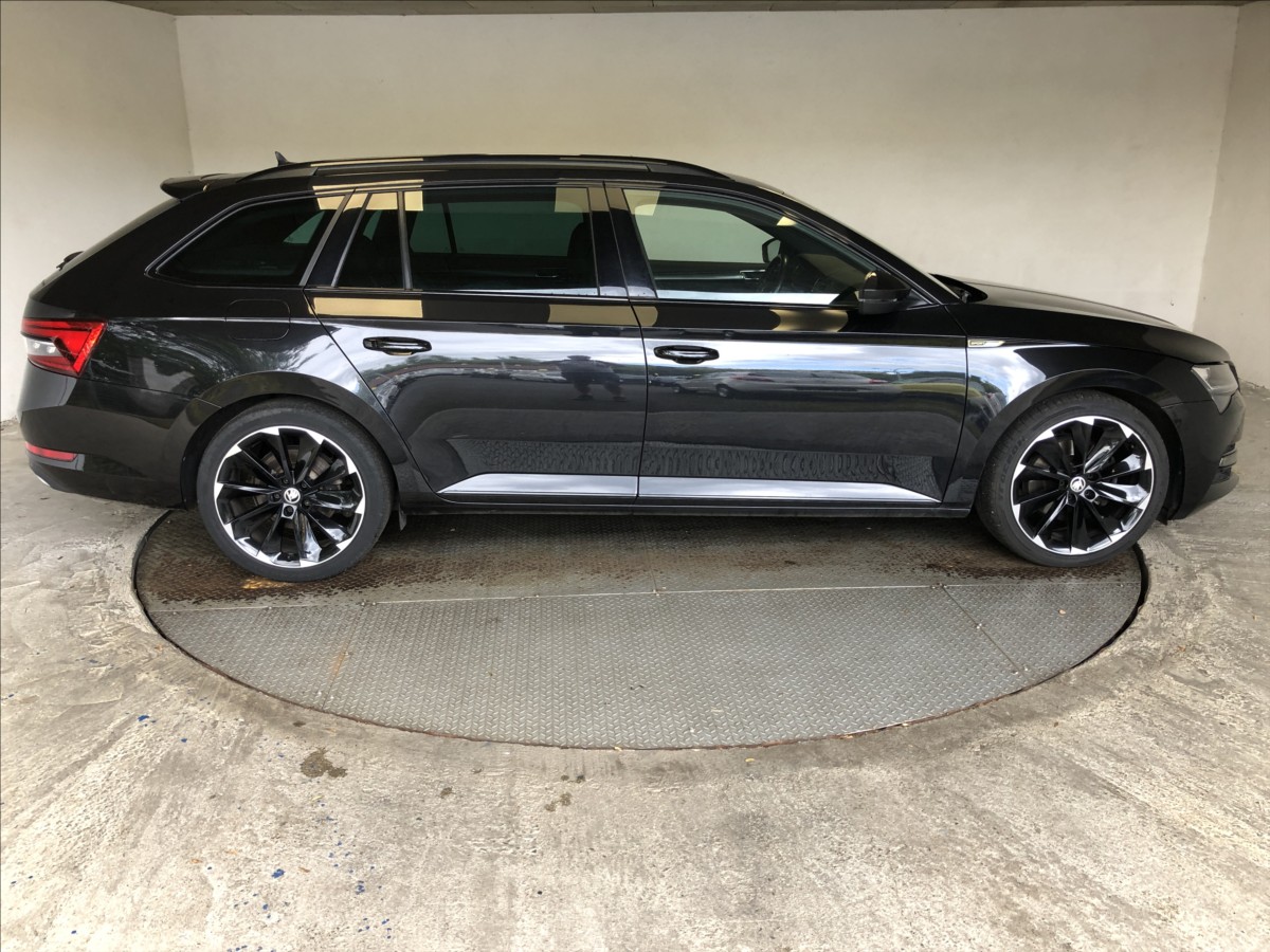 Škoda Superb