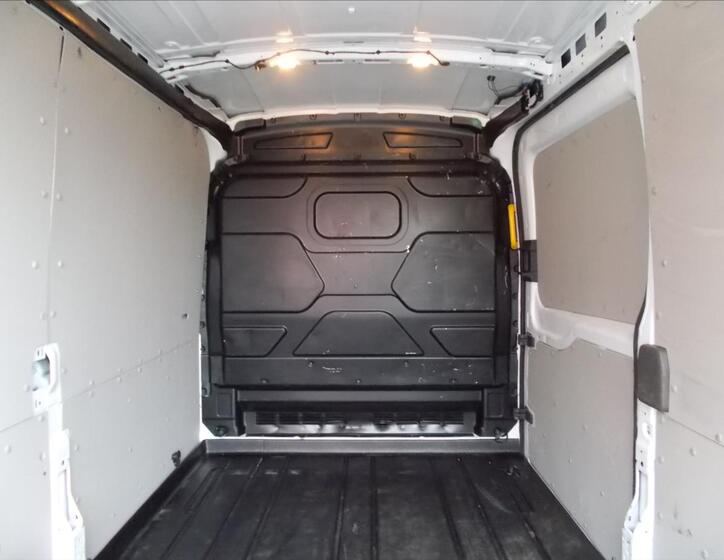 Ford Transit 13