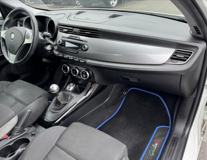 Alfa Romeo Giulietta 24