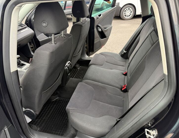 Volkswagen Passat 11