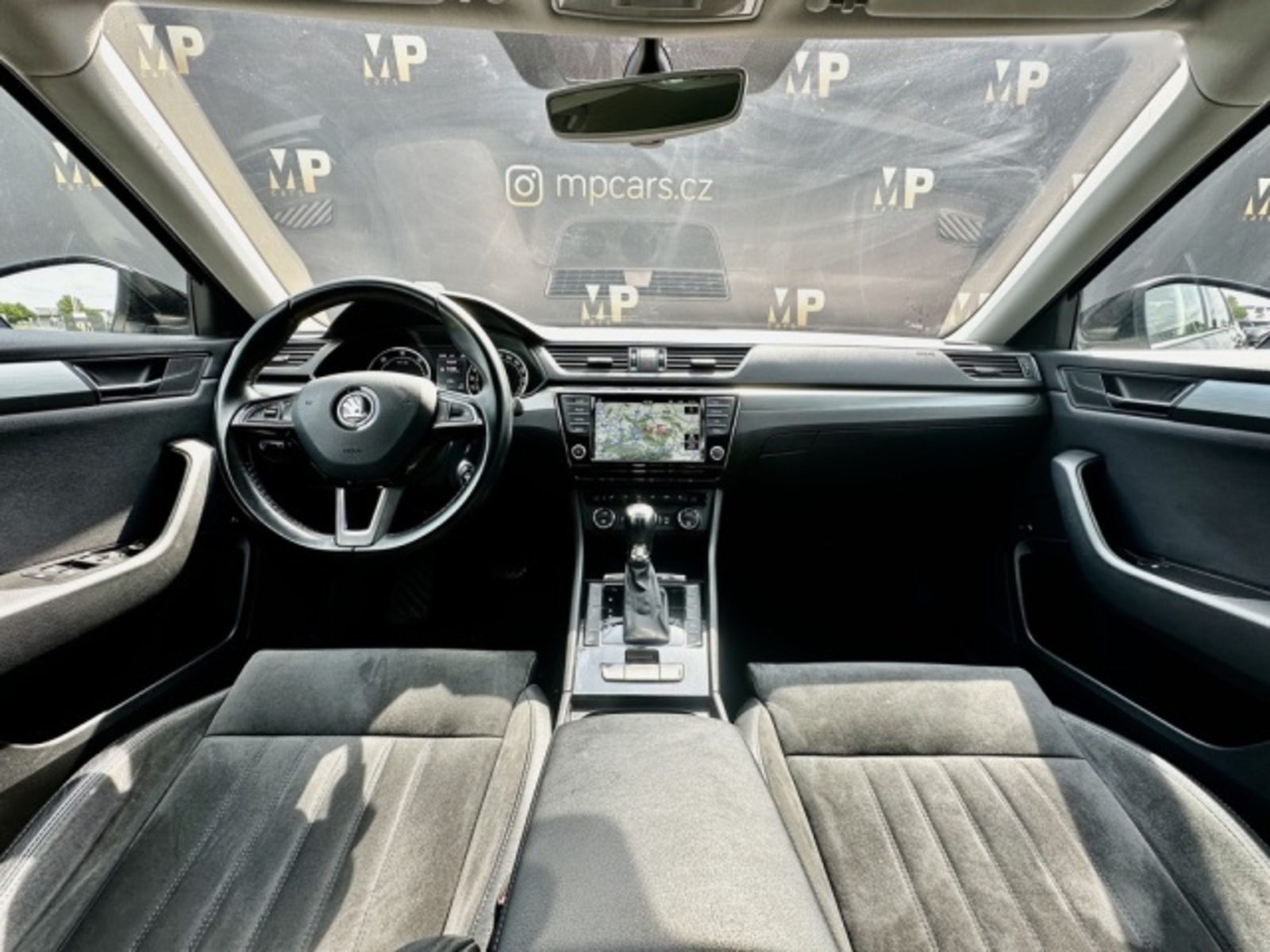 Škoda Superb 11