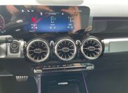 Mercedes-Benz GLB 12