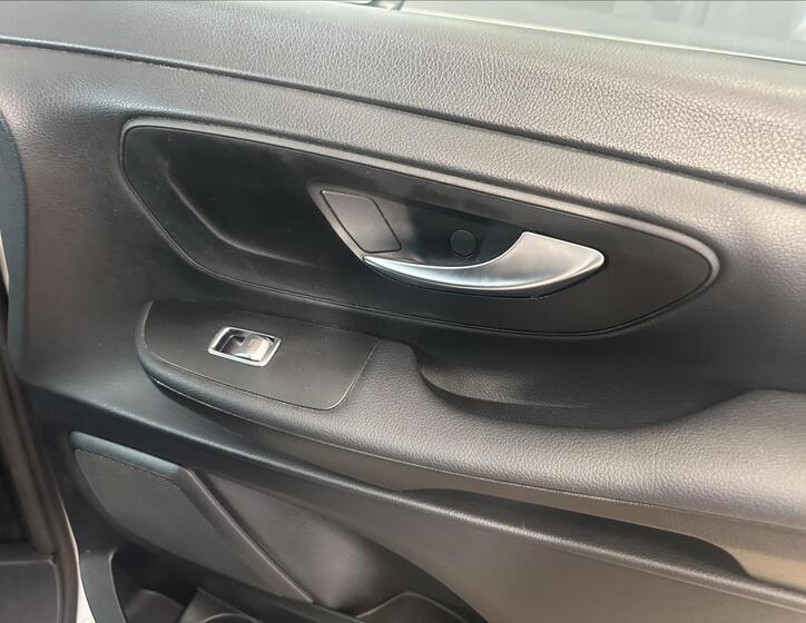 Mercedes-Benz Třídy V 19