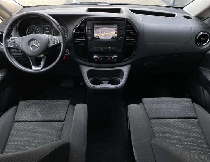 Mercedes-Benz Vito 13