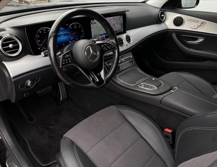 Mercedes-Benz Třídy E 9