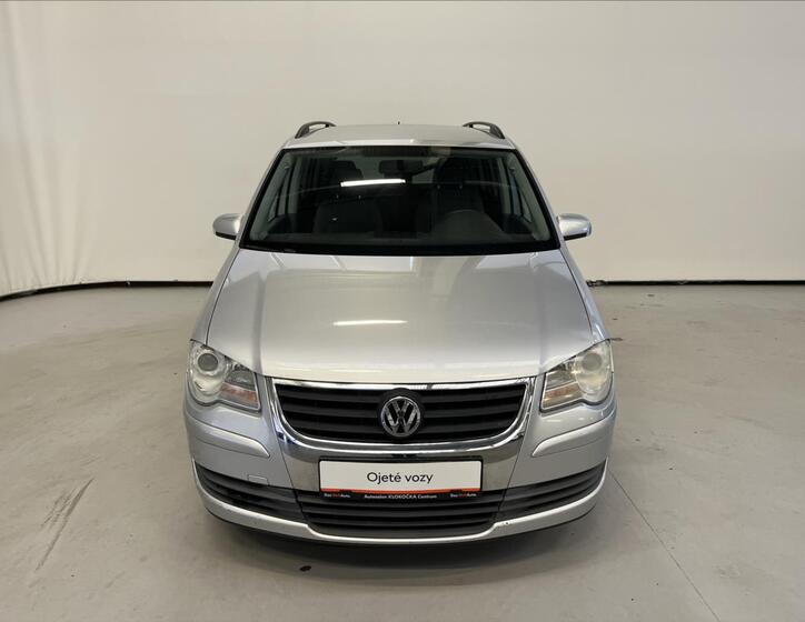 Volkswagen Touran 4