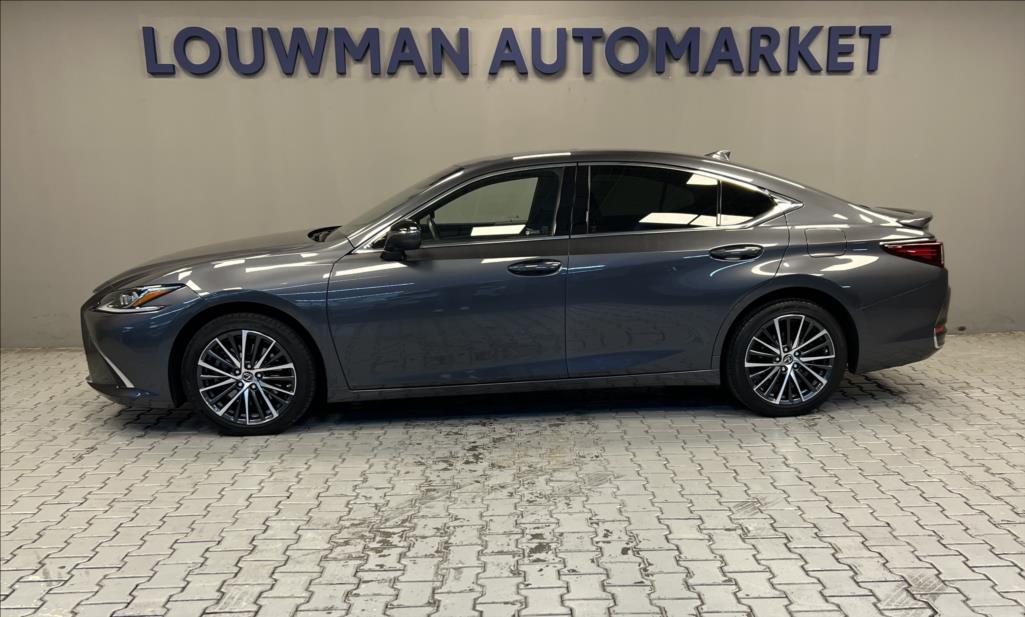 Lexus ES 300h