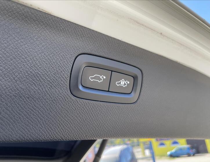 Volvo XC90 74