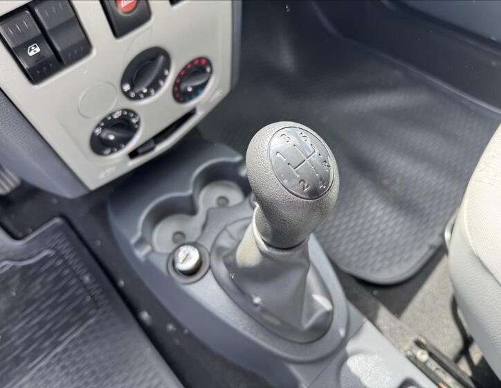 Dacia Logan 14