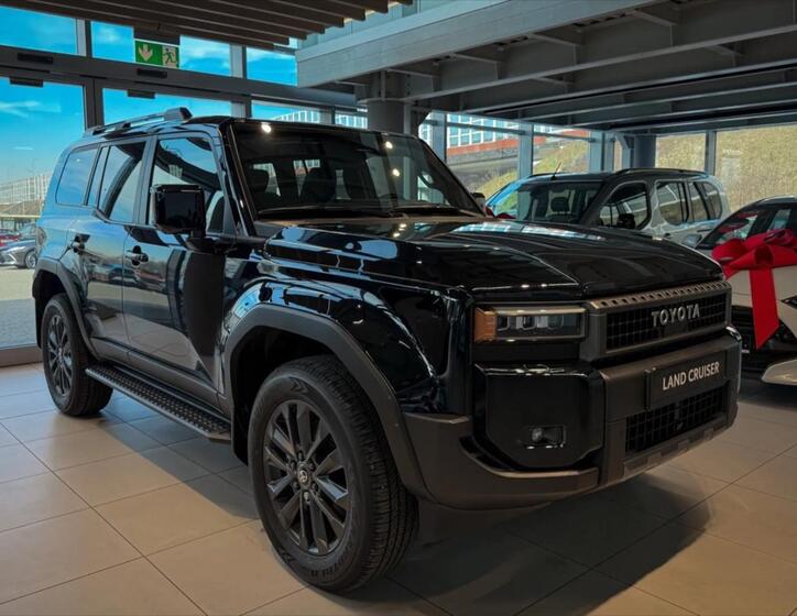 Toyota Land Cruiser 1