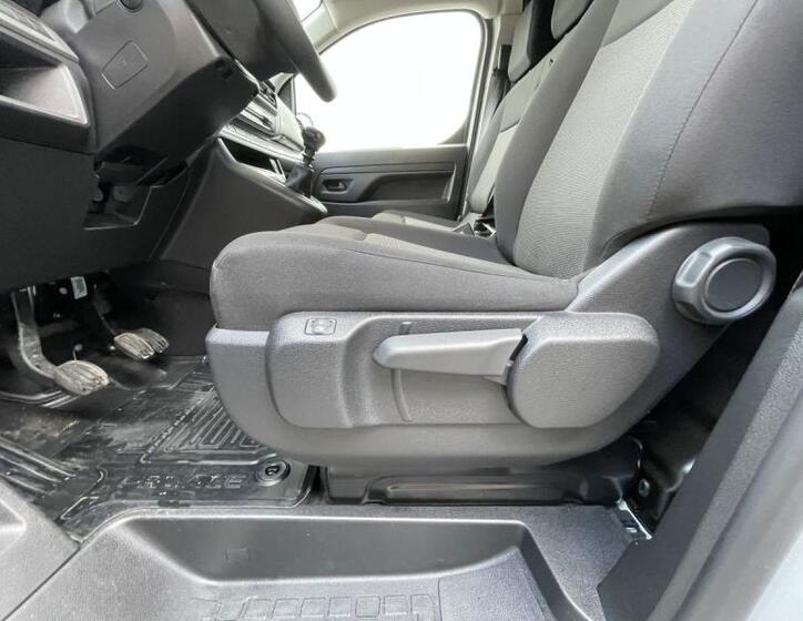 Toyota ProAce 14
