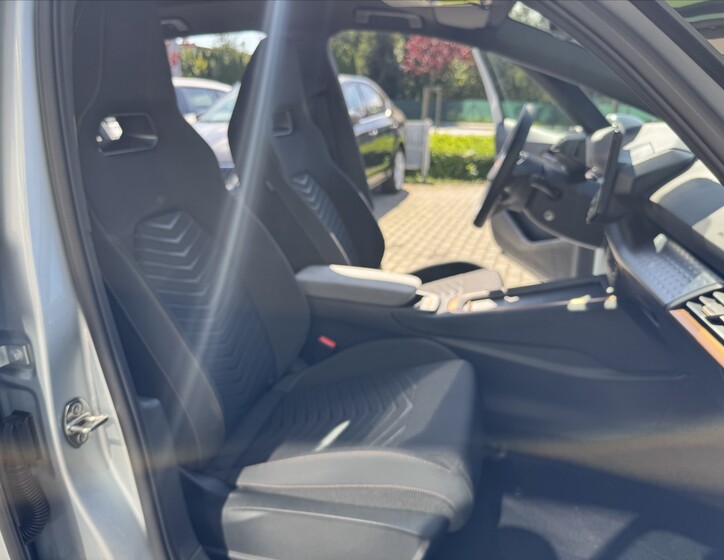 Cupra Born 17