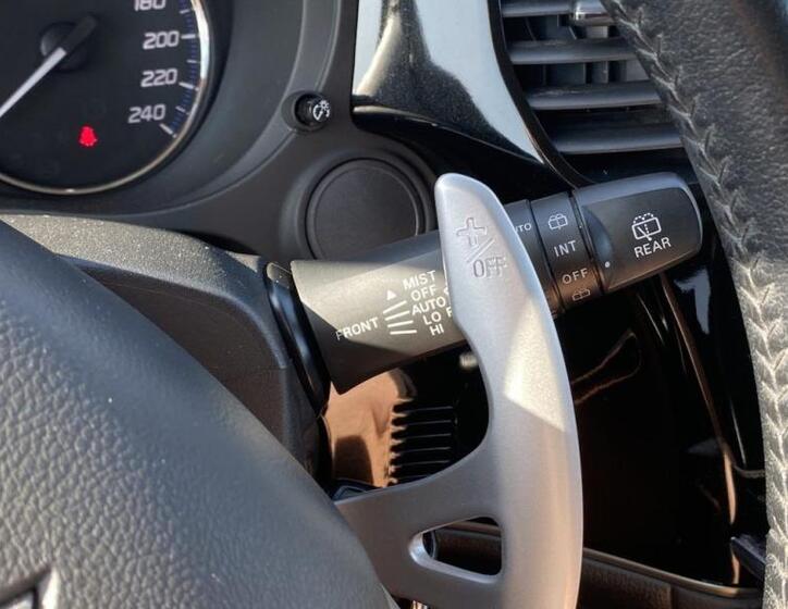 Mitsubishi Outlander 16