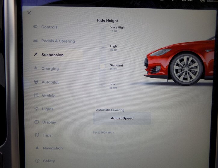 Tesla Model S 31