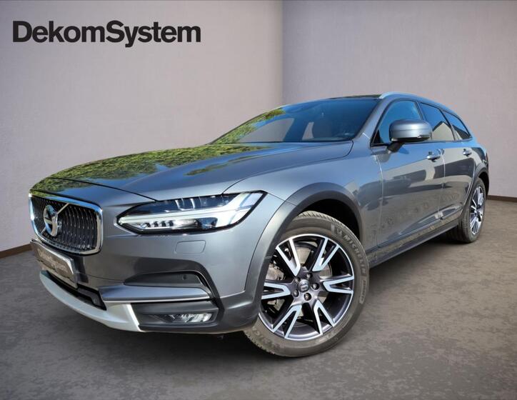 Volvo V90 1