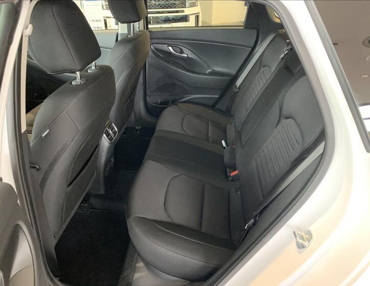 Hyundai i30 12