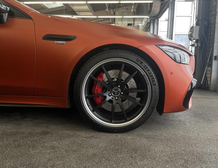 Mercedes-Benz AMG GT 27