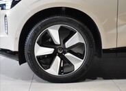 Volvo EX90 7