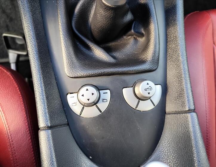Mercedes-Benz SLK 33