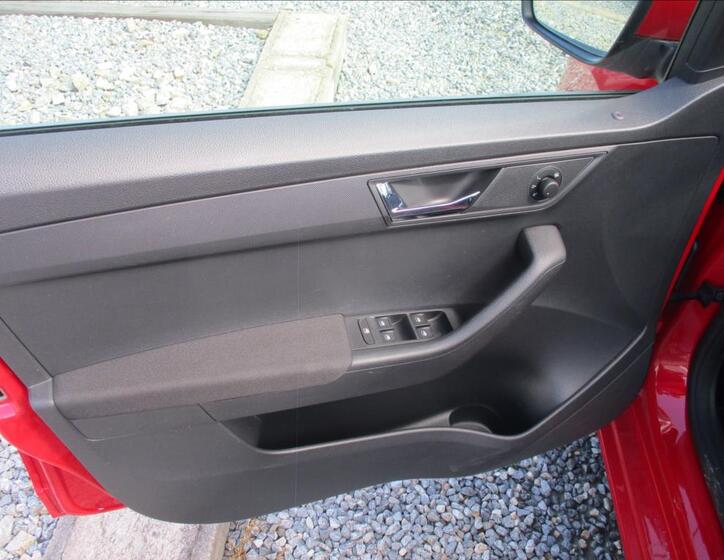 Škoda Fabia 13