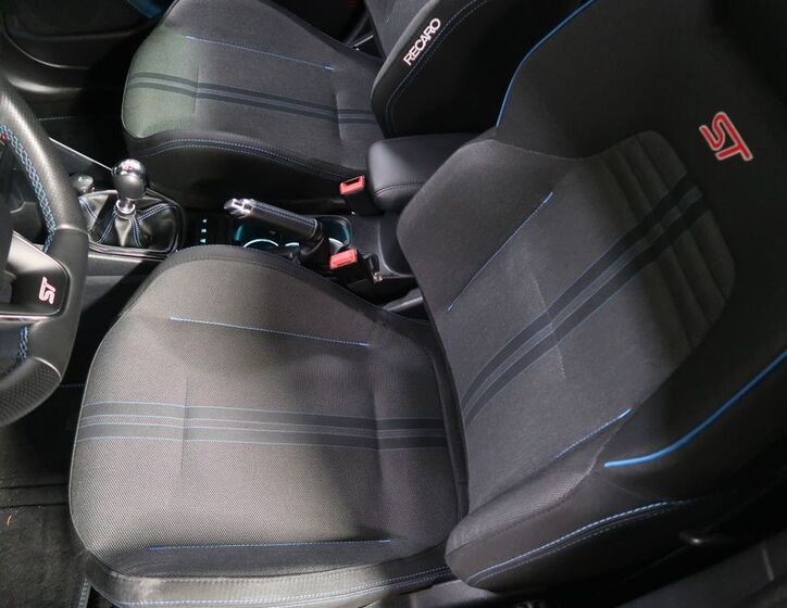 Ford Fiesta 9