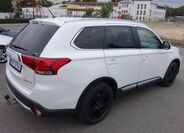 Mitsubishi Outlander 6