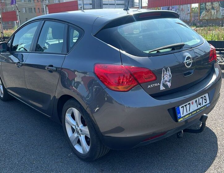 Opel Astra 4