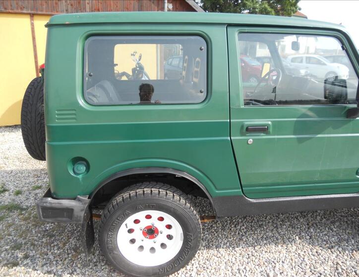 Suzuki Samurai 5