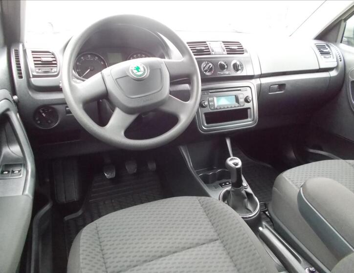 Škoda Fabia 16