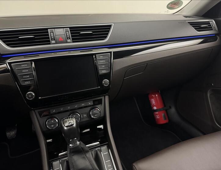 Škoda Superb 15