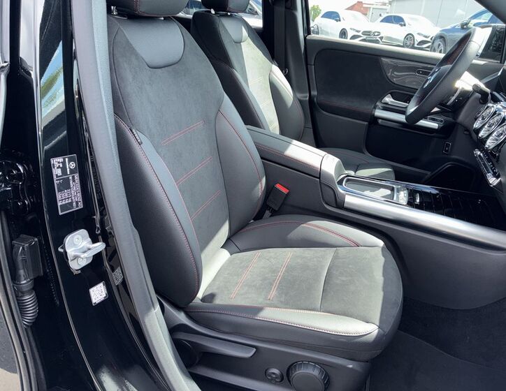 Mercedes-Benz GLA 6