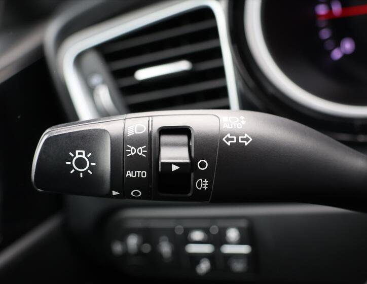KIA ProCeed 21