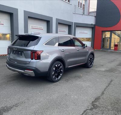 KIA Sorento 5