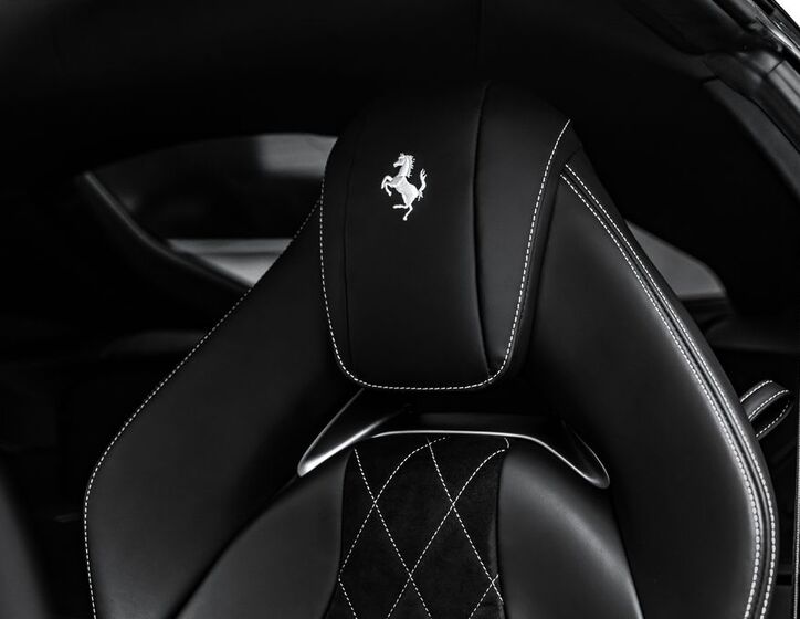 Ferrari 812 21