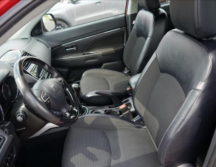 Citroën C4 Aircross 9