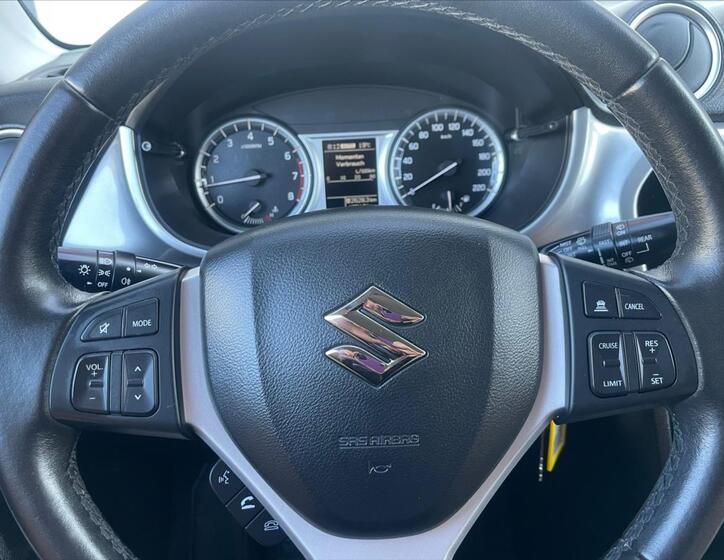 Suzuki Vitara 17