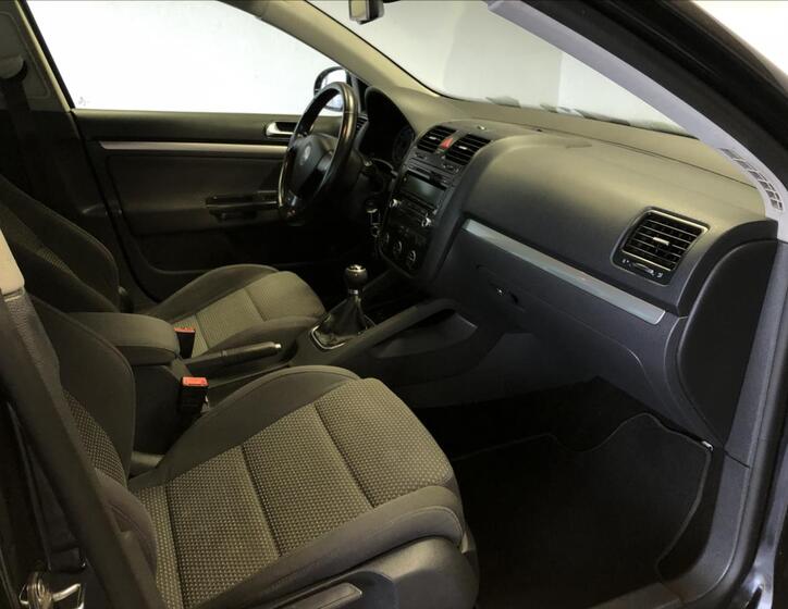 Volkswagen Golf 12