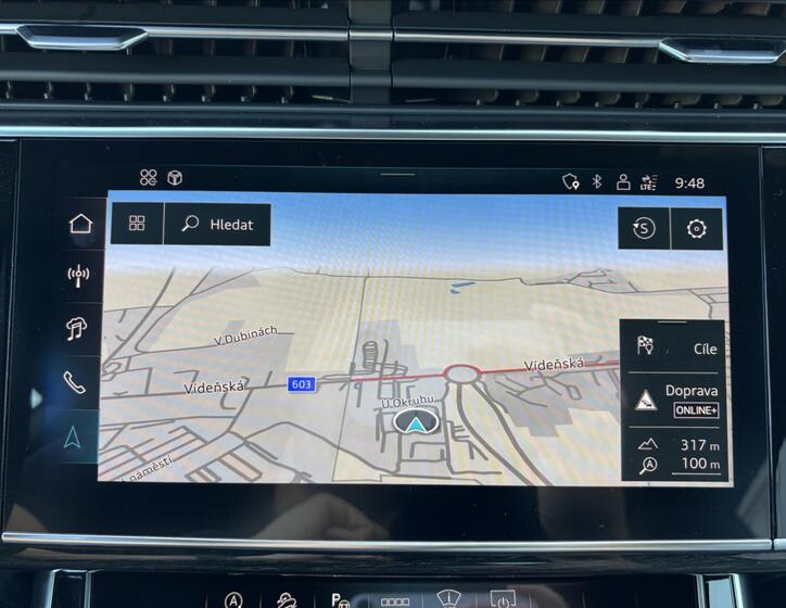 Audi Q8 38
