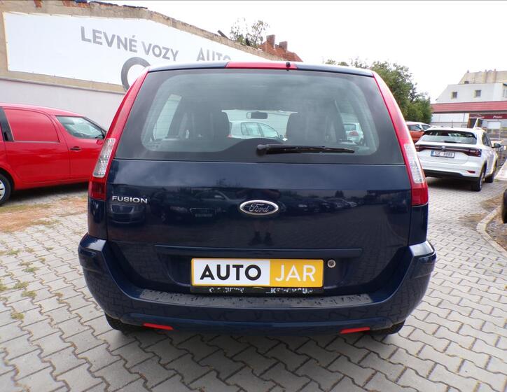 Ford Fusion 6