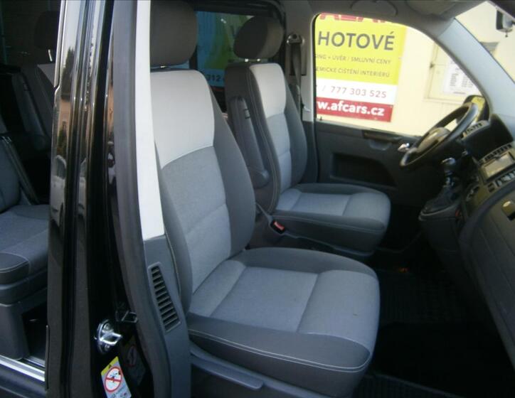 Volkswagen Multivan 9