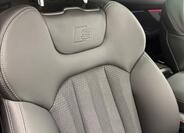 Audi Q8 12