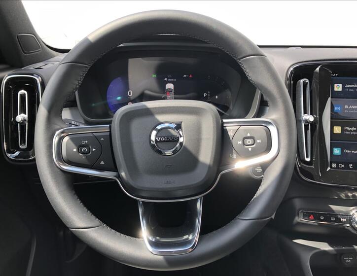 Volvo XC40 15