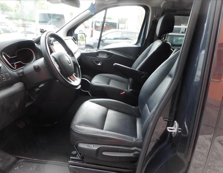 Renault Trafic 12