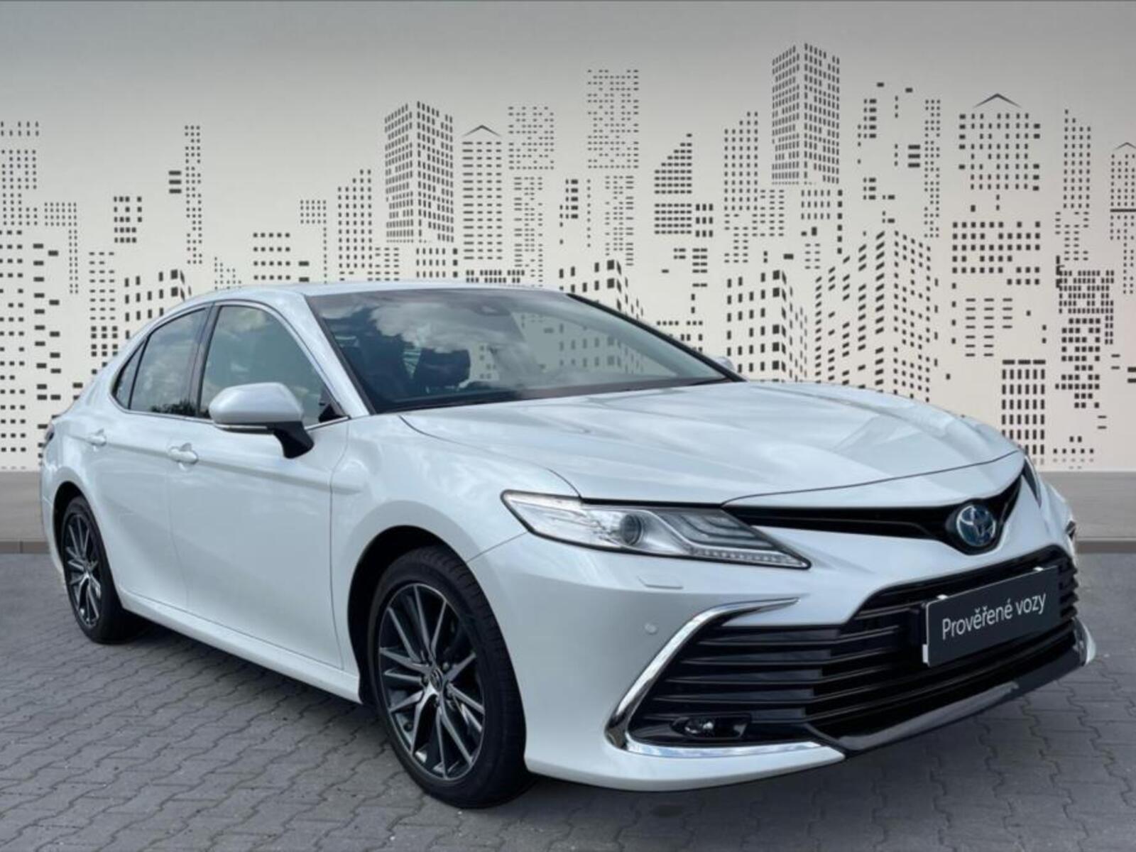 Toyota Camry 2