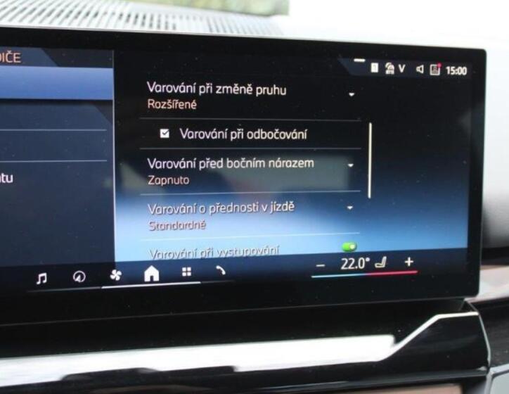 BMW i5 24