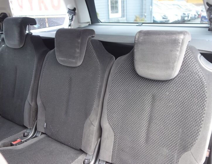 Citroën Grand C4 Picasso 20